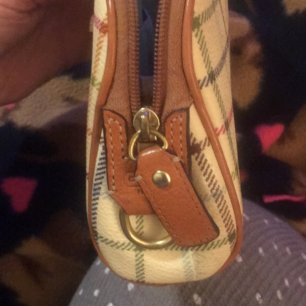 Coach makeup bag( Authentic ) - Picture 5 of 8